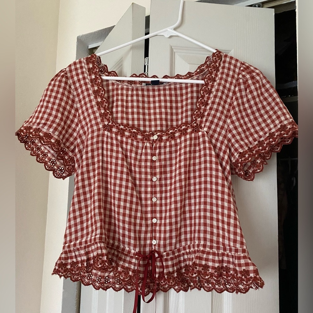 American Eagle NWOT Gingham cropped shirt